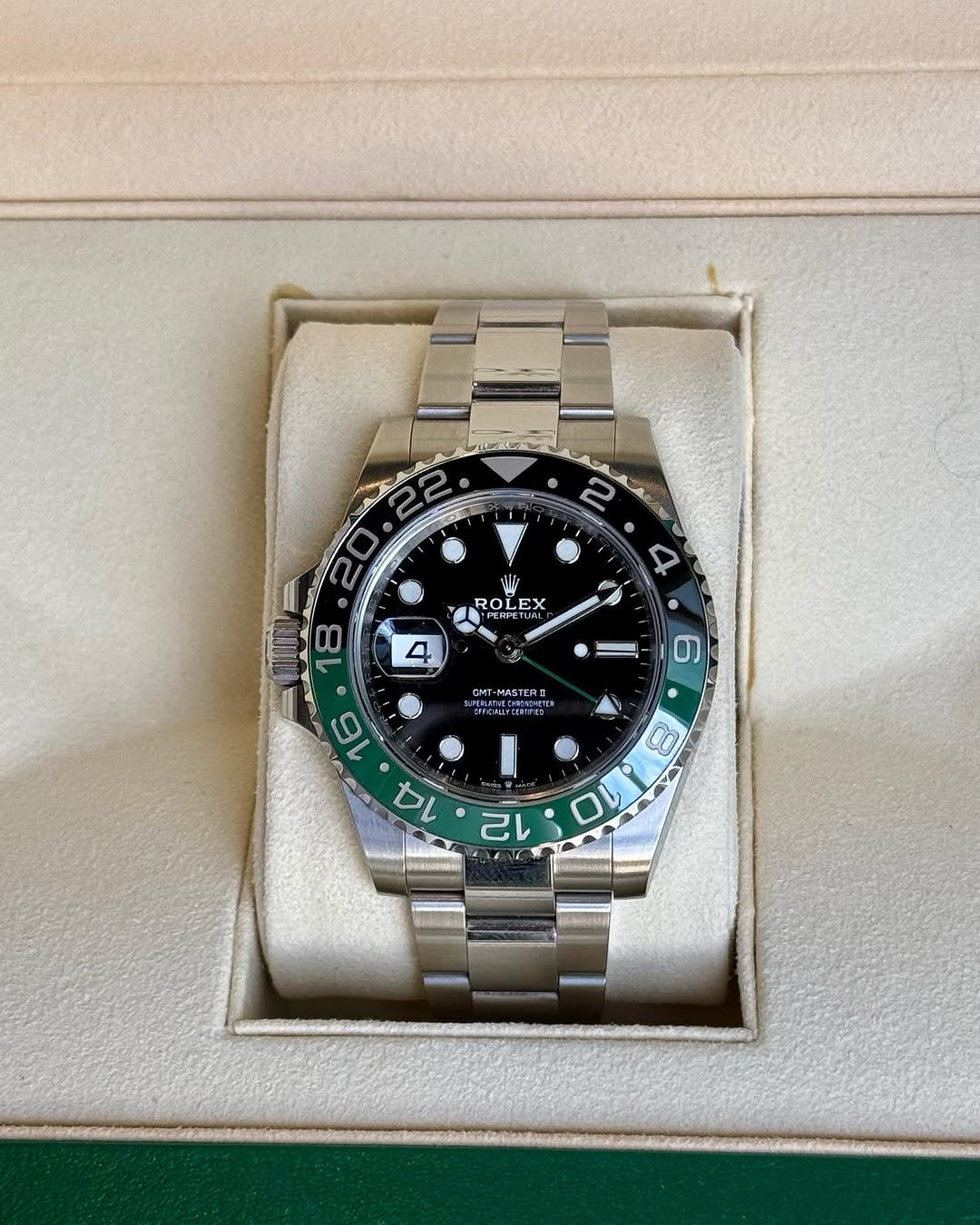 Rolex Gmt Master Silver Green Black Metal Watch A