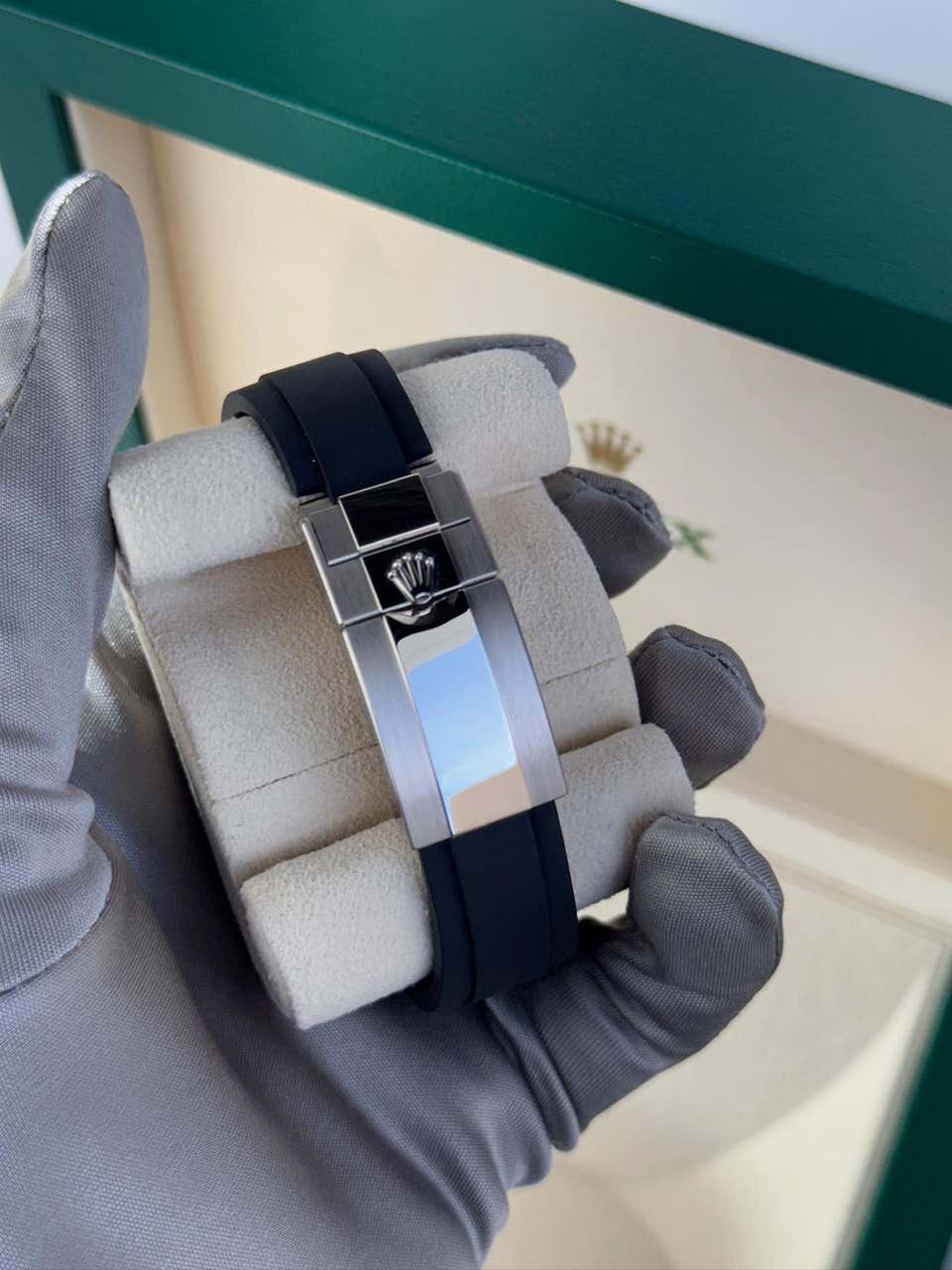Rolex Cosmograph Daytona Silver with fiber belt