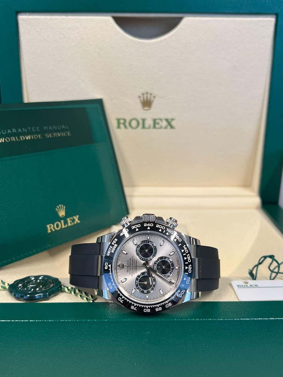 Rolex Cosmograph Daytona Silver with fiber belt