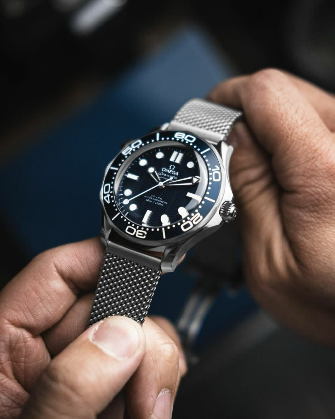 Omega seamaster Blue dial 007 James bond watch