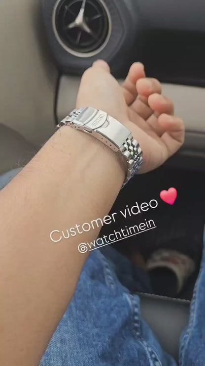 Seiko 5 GMT stainless steel Blue black watch