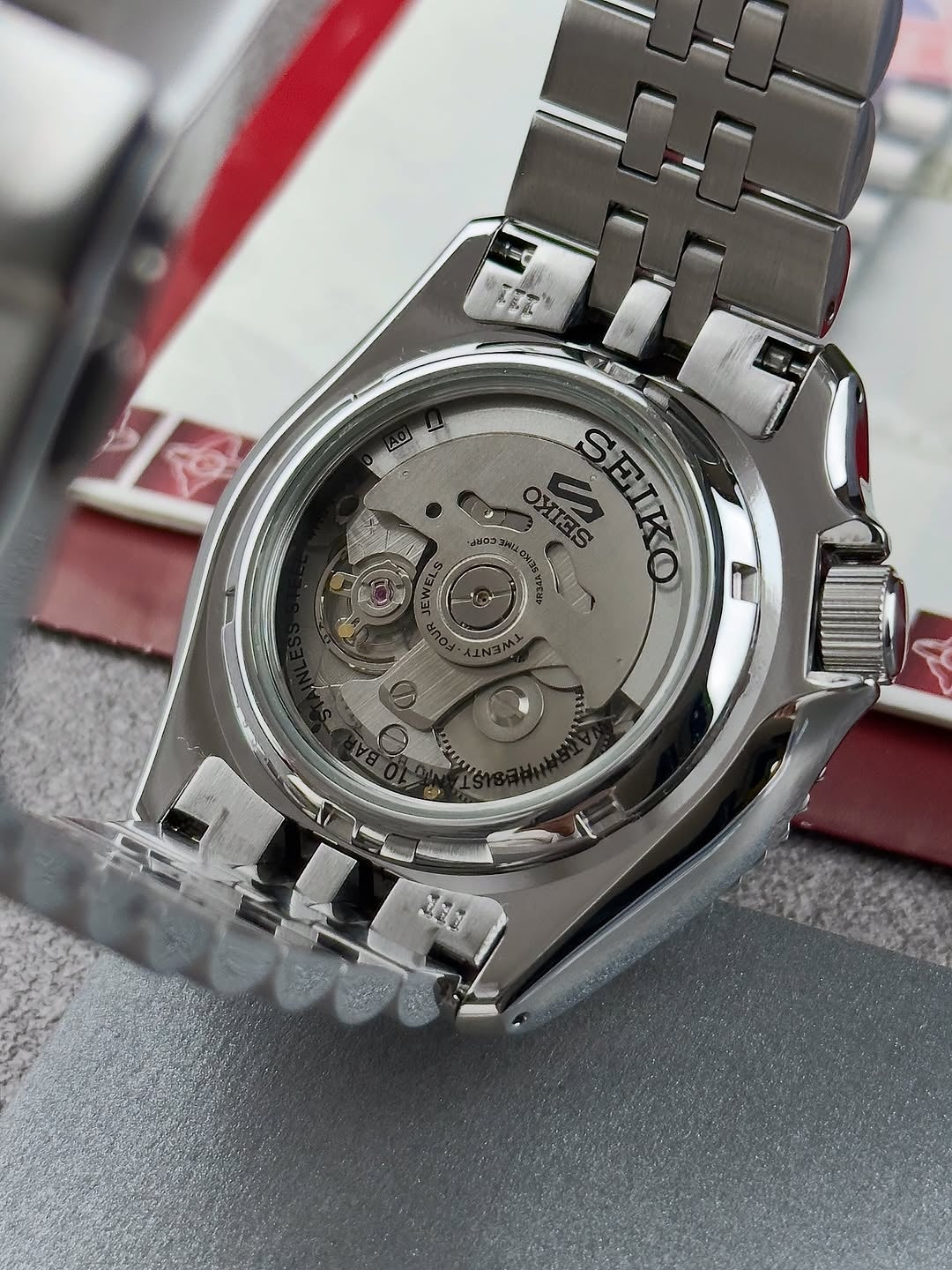 Seiko 5 GMT stainless steel Blue black watch