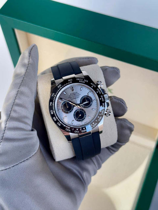 Rolex Cosmograph Daytona Silver with fiber belt